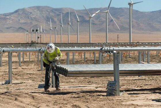 High-Efficiency PV Tracking Systems – Powering Global Solar Innovation